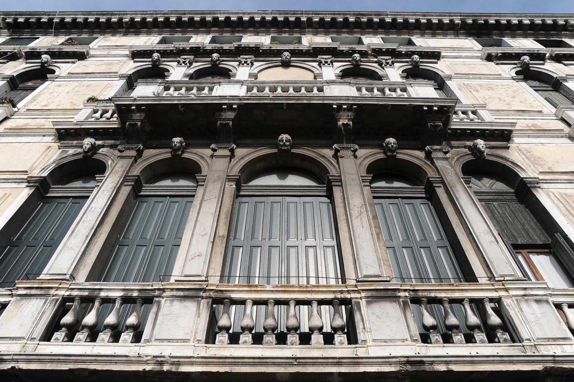 Ca Lezze Bell'Appartamento Nel Cuore Di Venezia Exterior foto
